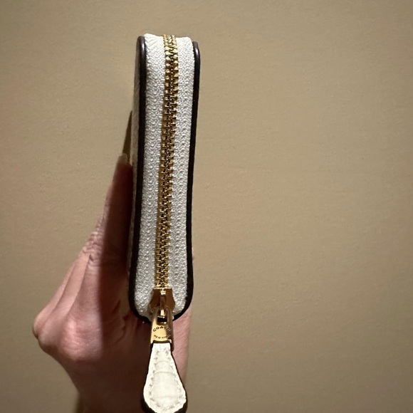 NWT Coach wallet medium zipper lizard leather with gold tone hardware - Picture 4 of 11